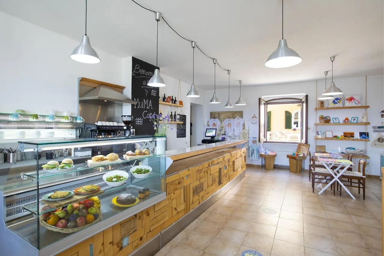 Muma Hostel SantʼAntìoco